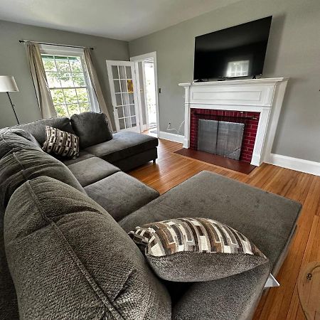 Cute Cape Cod Style Home Pittsfield Buitenkant foto