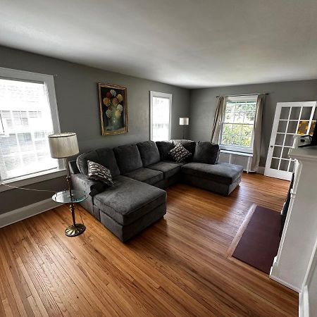 Cute Cape Cod Style Home Pittsfield Buitenkant foto