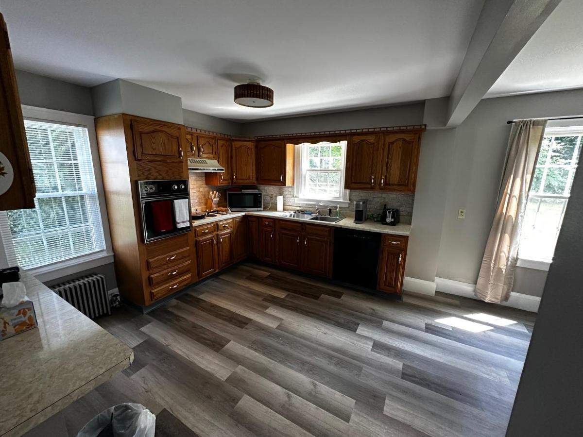 Cute Cape Cod Style Home Pittsfield Buitenkant foto