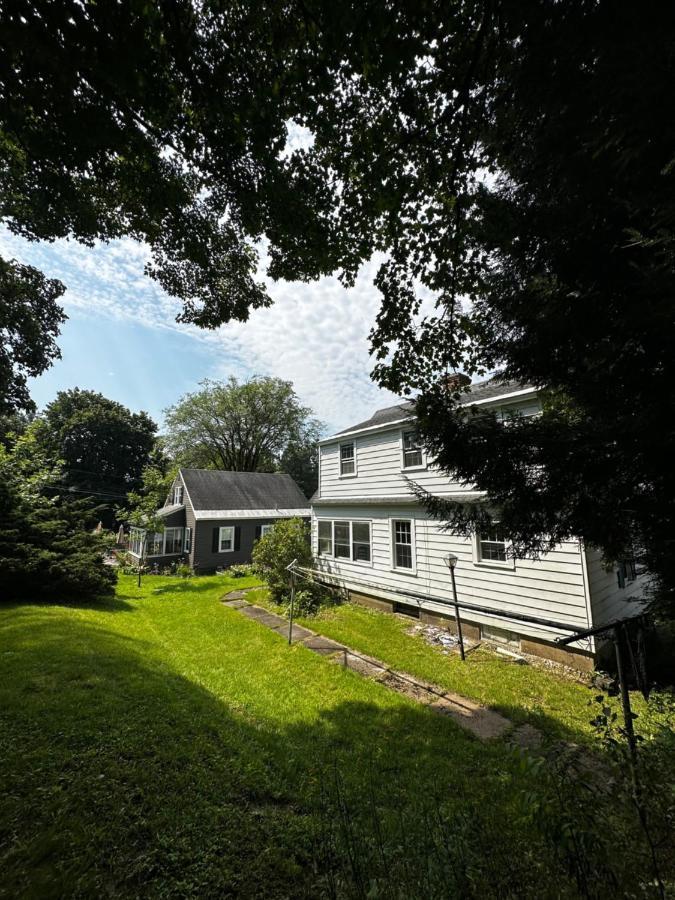 Cute Cape Cod Style Home Pittsfield Buitenkant foto