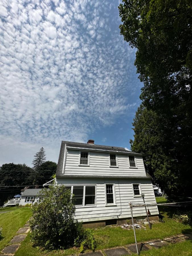 Cute Cape Cod Style Home Pittsfield Buitenkant foto