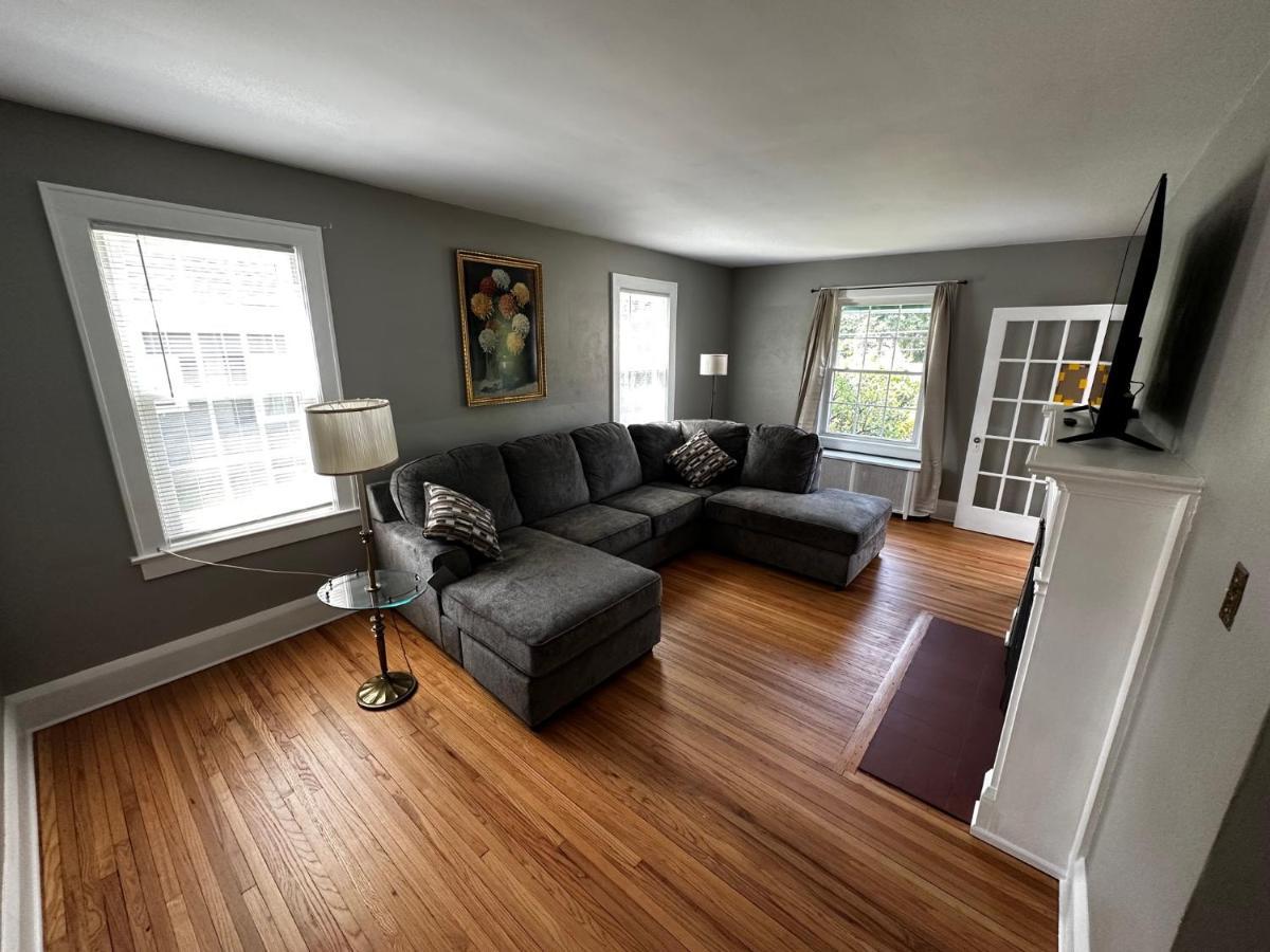 Cute Cape Cod Style Home Pittsfield Buitenkant foto