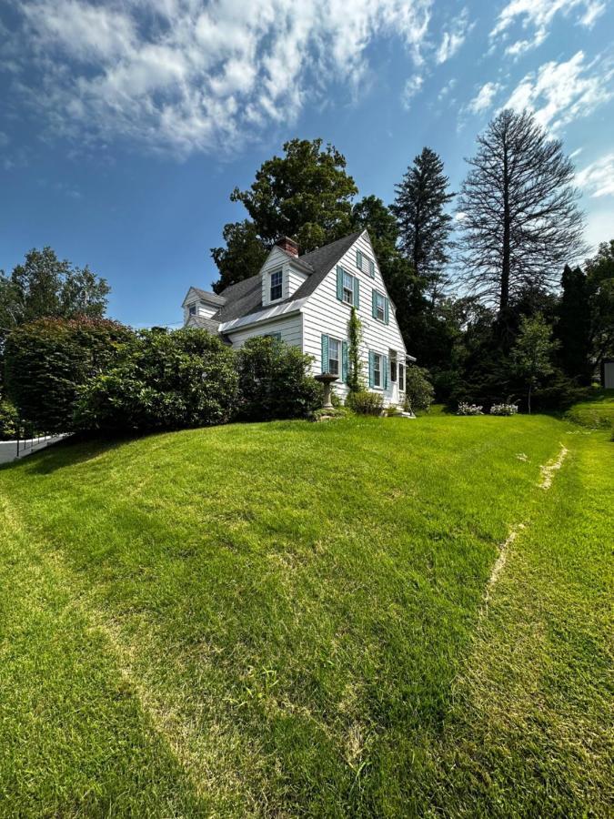 Cute Cape Cod Style Home Pittsfield Buitenkant foto